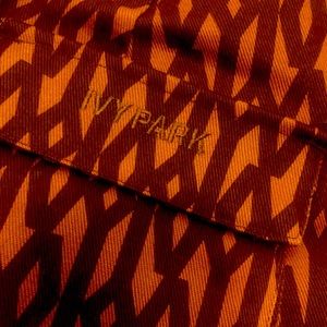 Ivy park skirt brown NWT SIZE SM